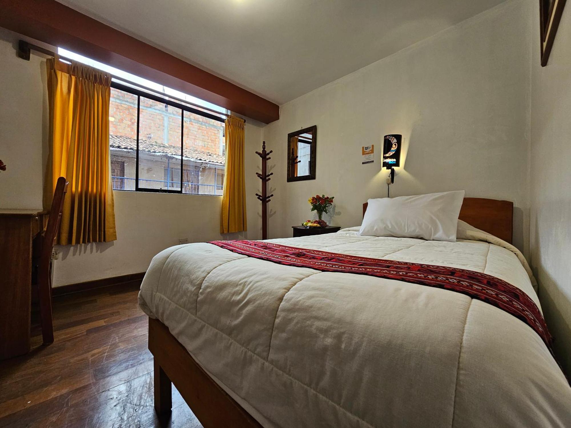 Con Vista A La Ciudad Santa Ana Guest house