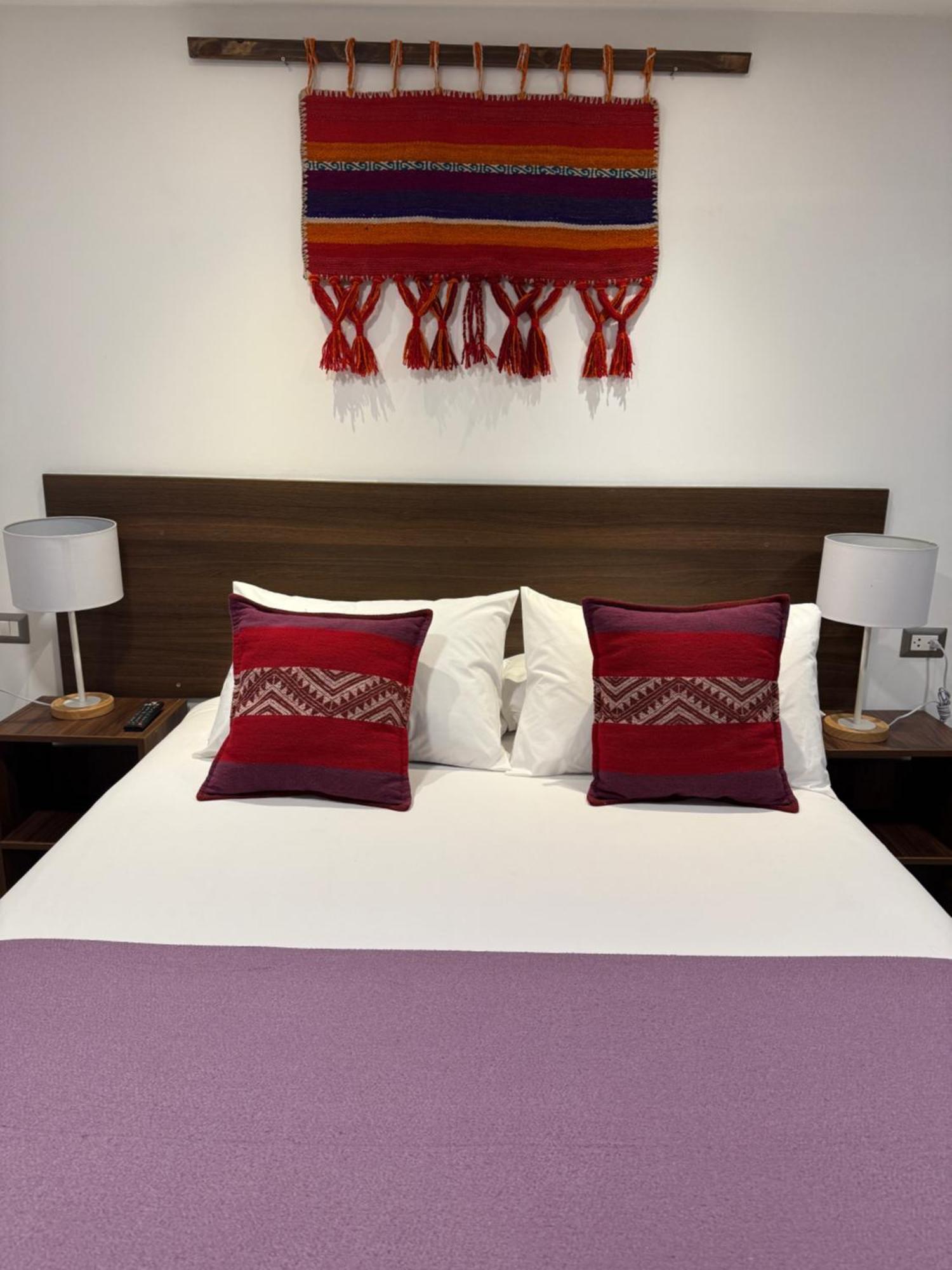 Casa Cristobal Centenario Deluxe Hotel