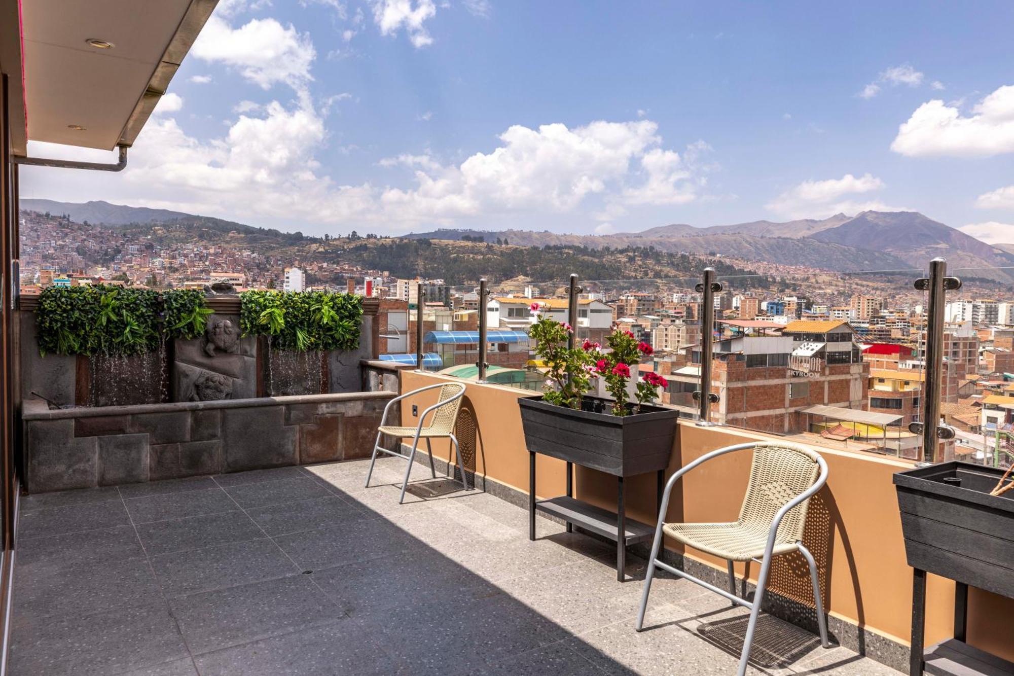 Sky Mirador 2*