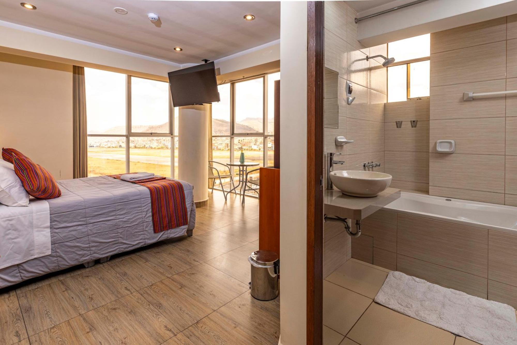 Sky Mirador 2*
