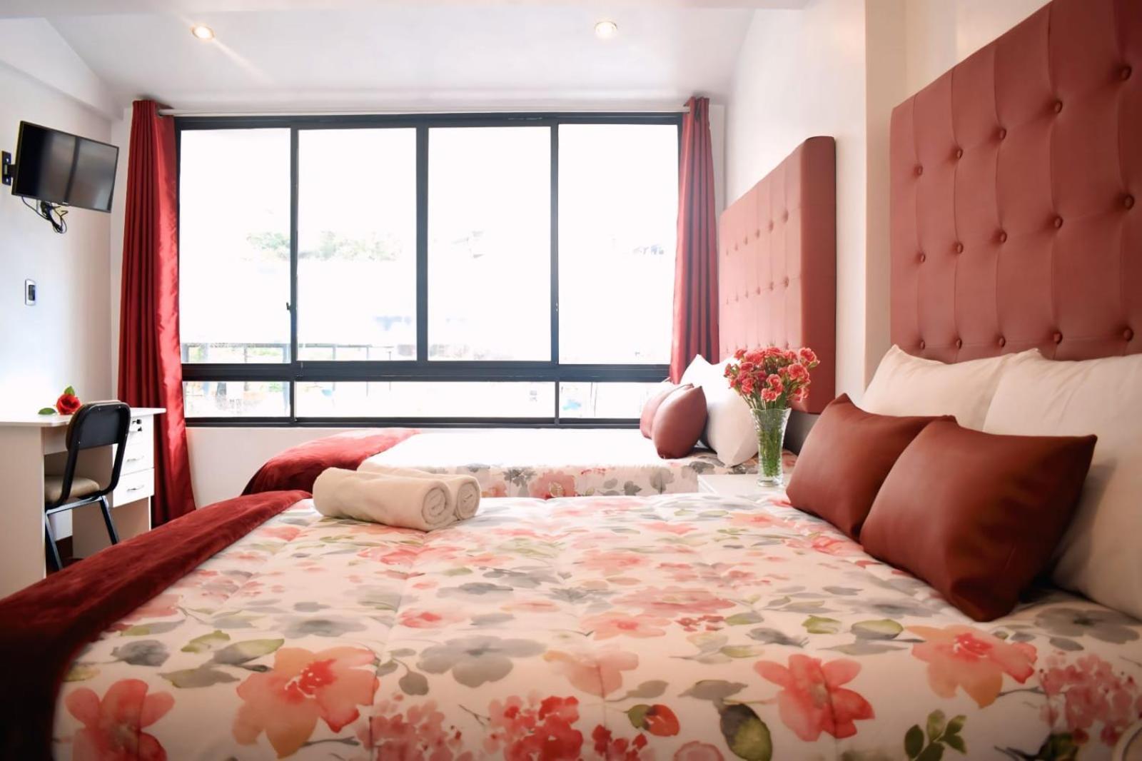Rhouse Aparthotel