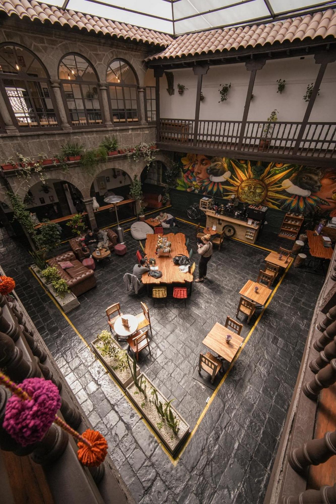 Black Llama Hostel Cusco