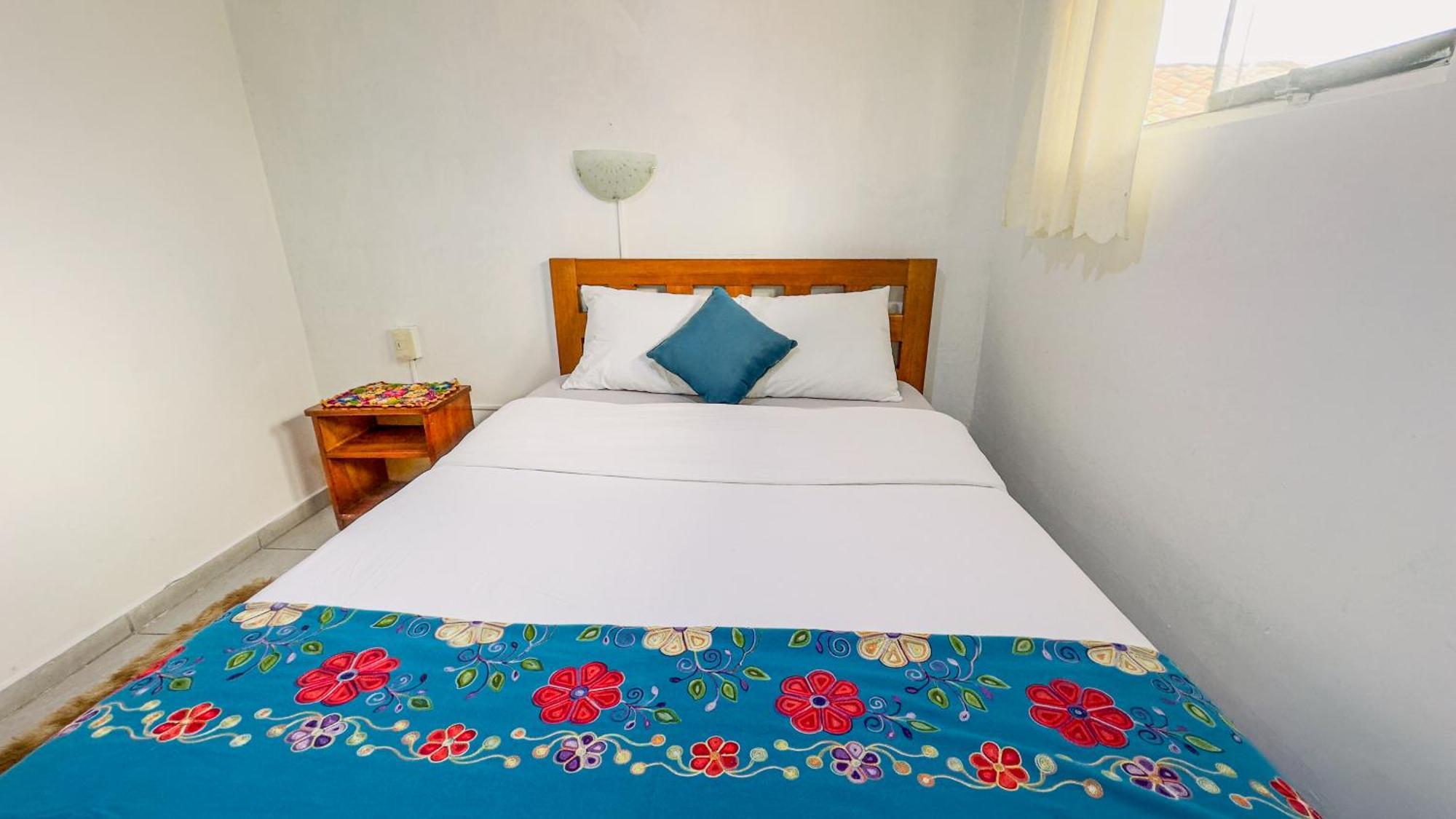Alegrias Plaza Apartment *