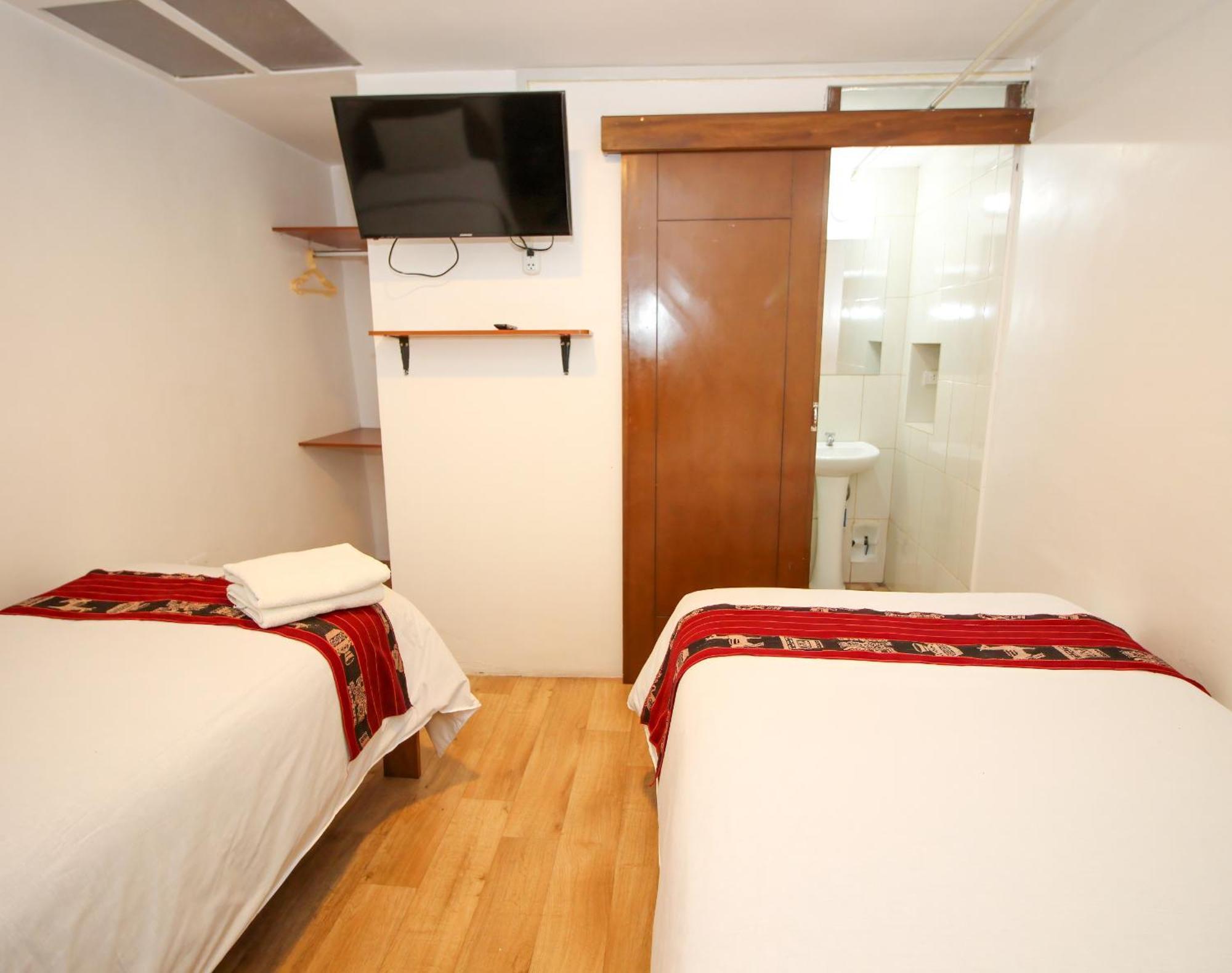 Sisa Guest house *