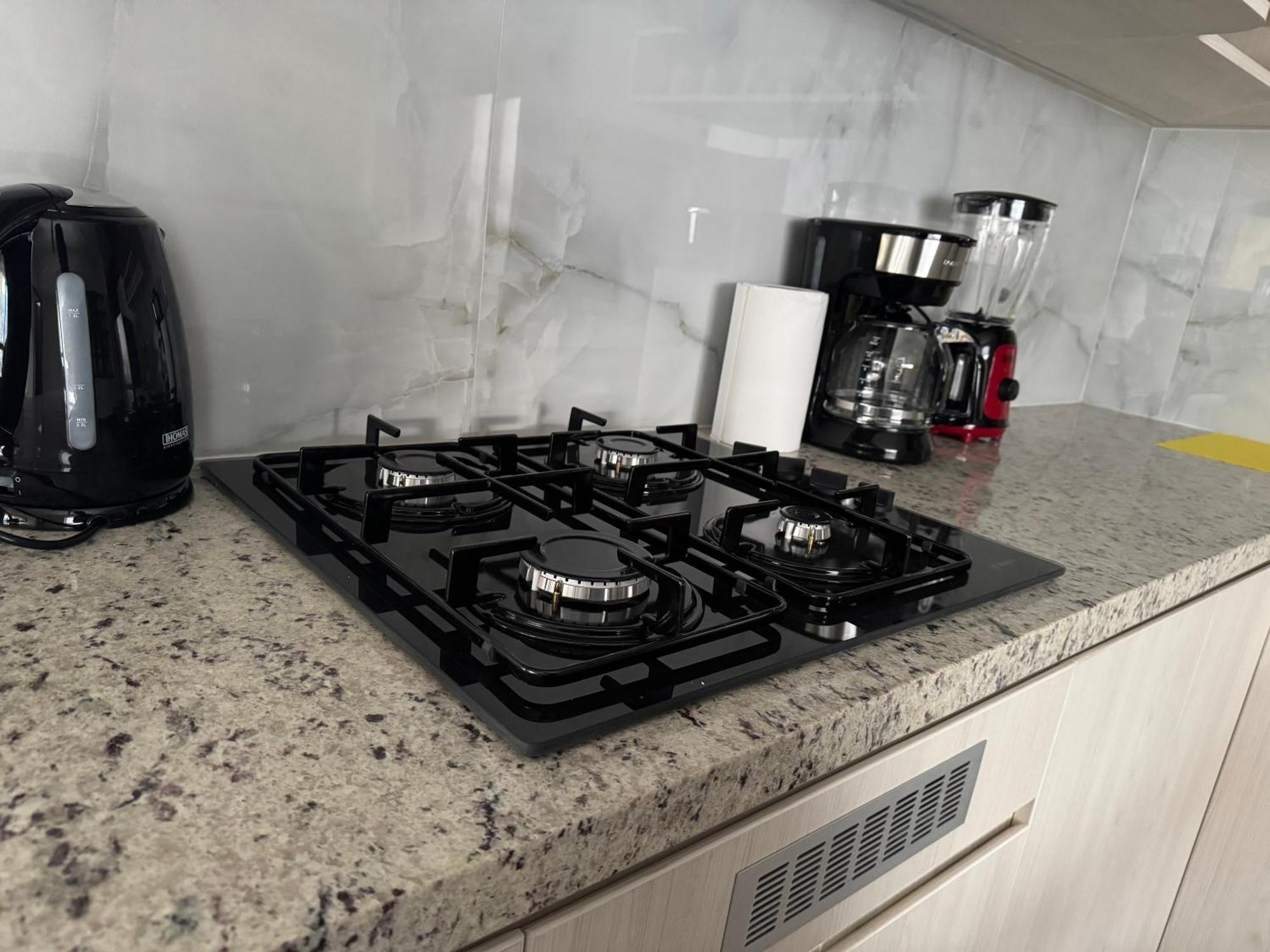 Departamento Moderno Y Cómodo, 3 Hab, 2 Baños Y Buena Vista