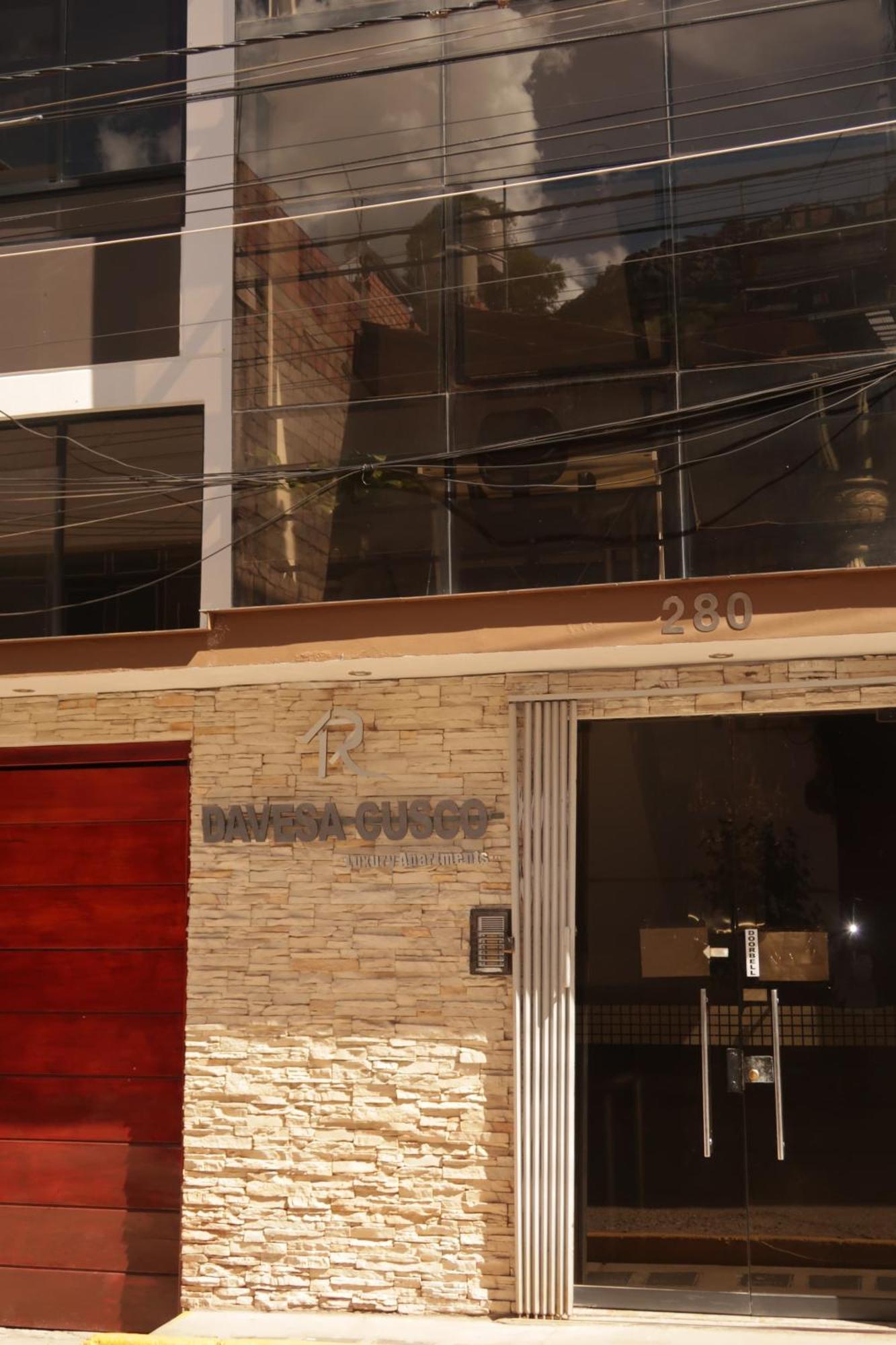 Rhouse 3*