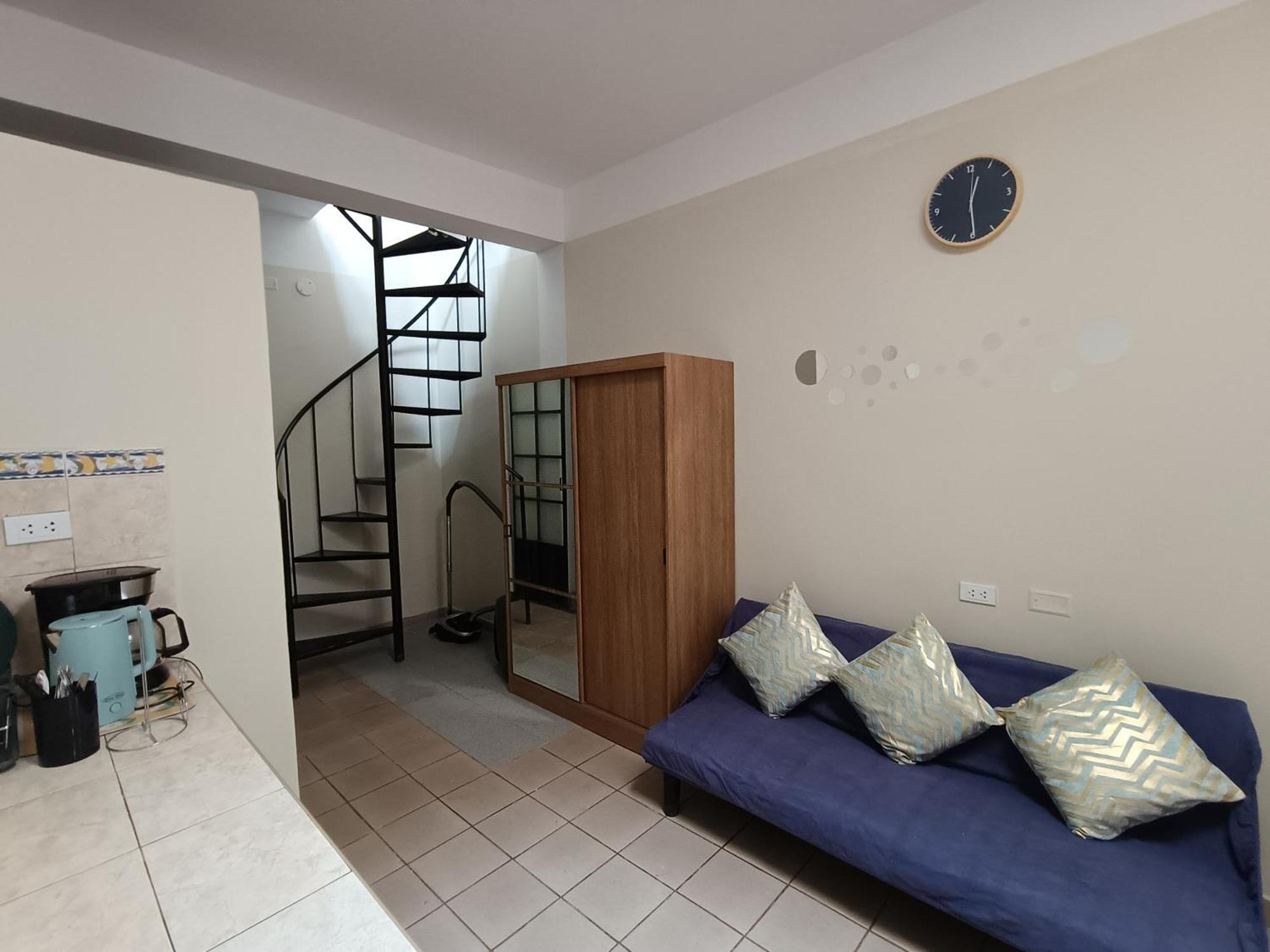 La Apartment *