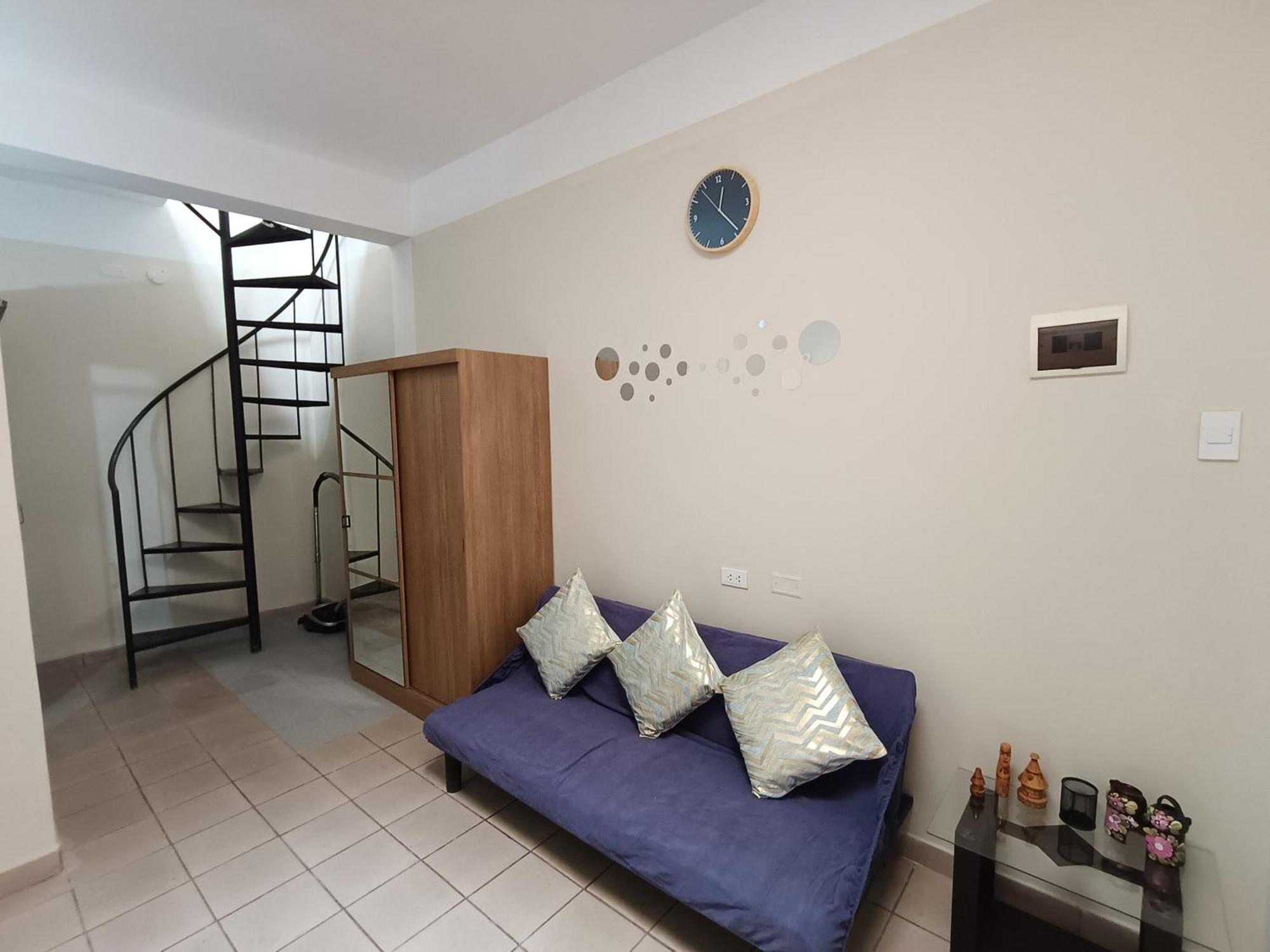Apartment La *