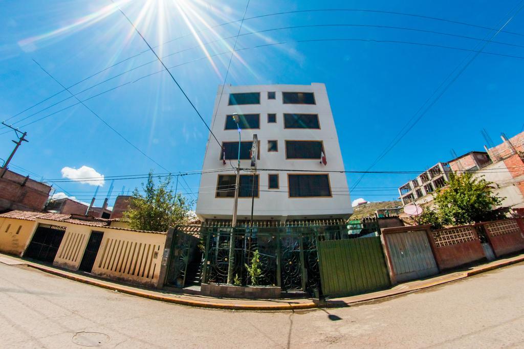 Andes Hotel 3*