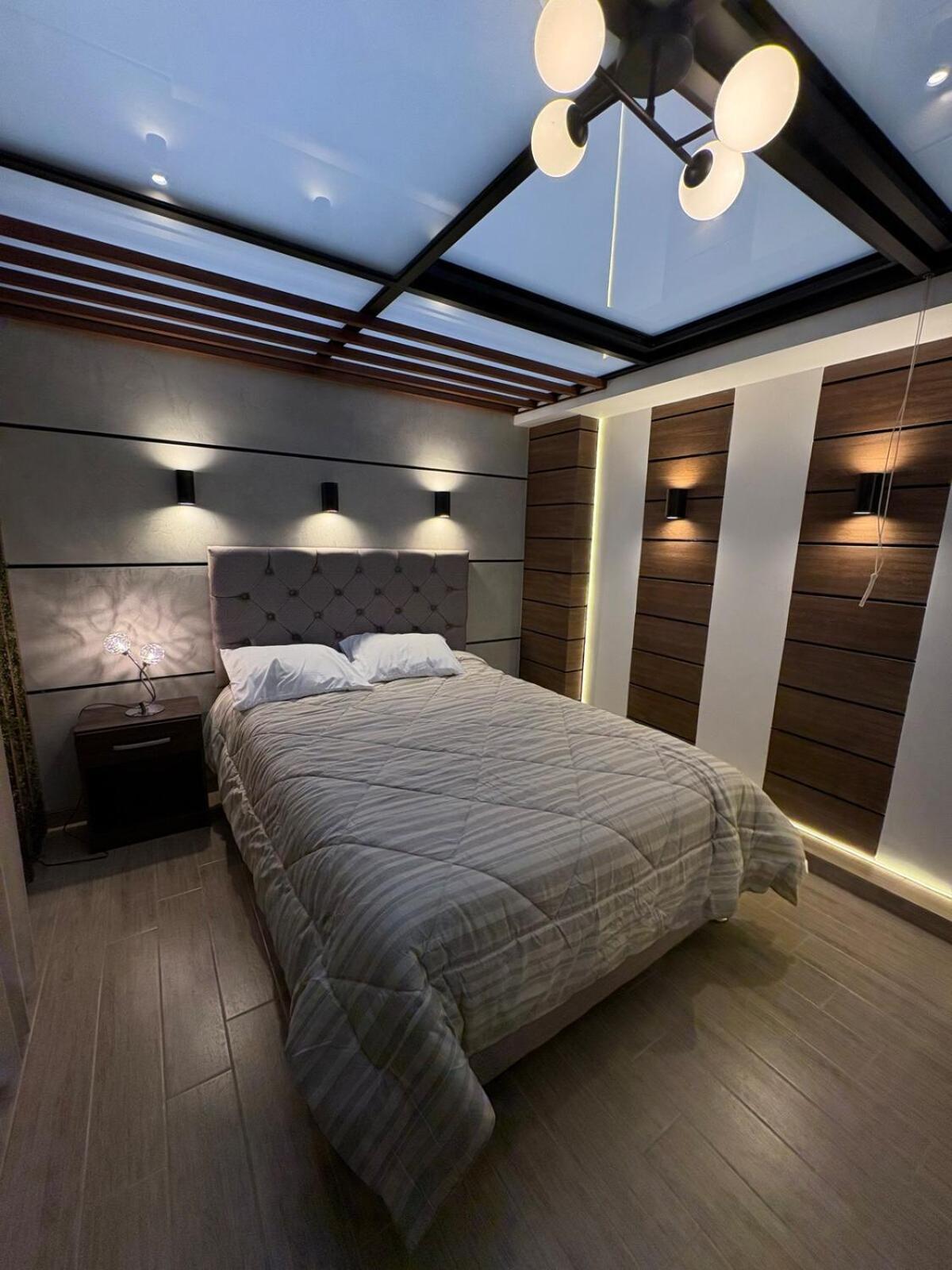 Centrally Located And Modern In Premiere