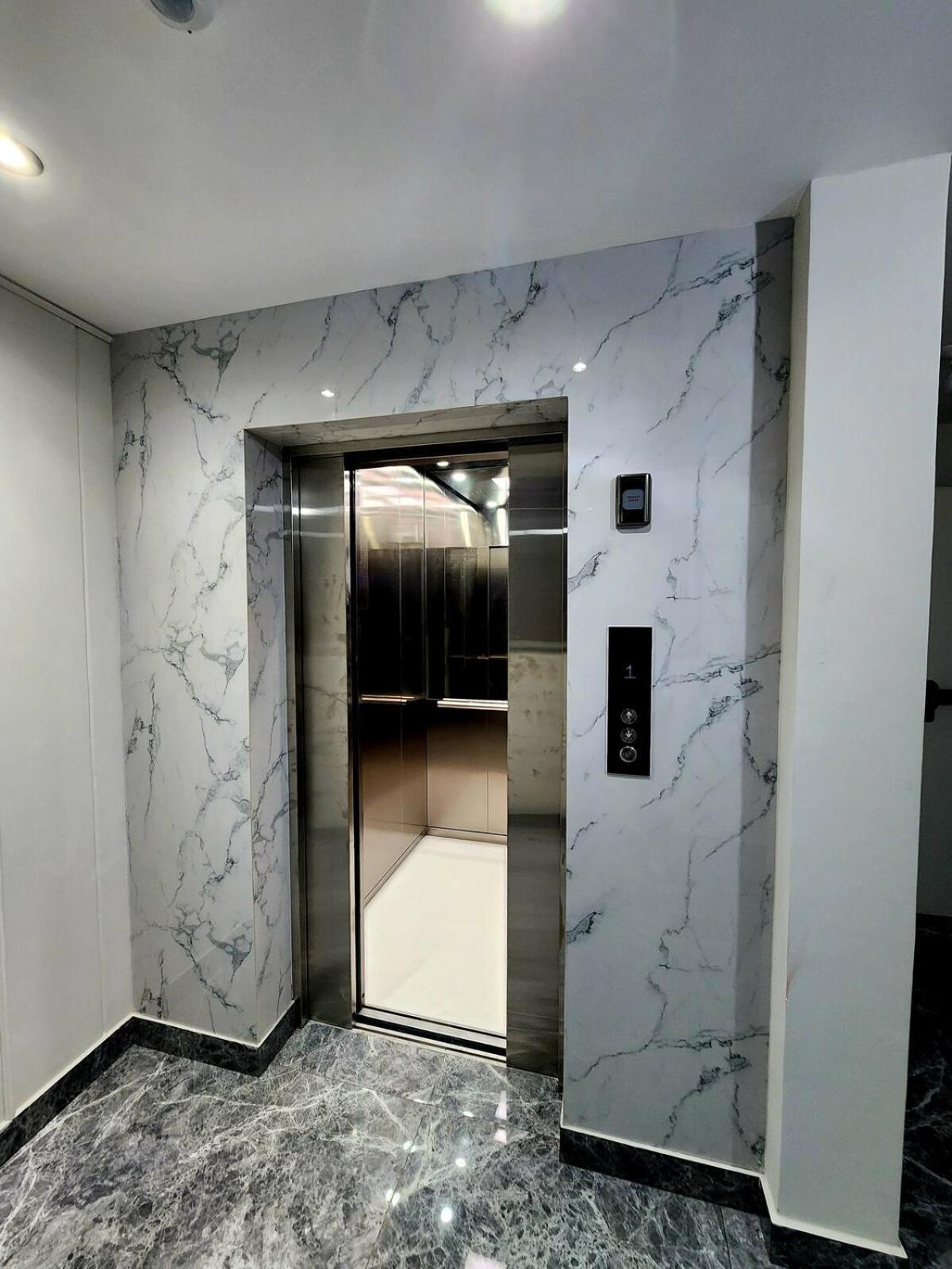 Luxury In A Residential Area Apartamento *