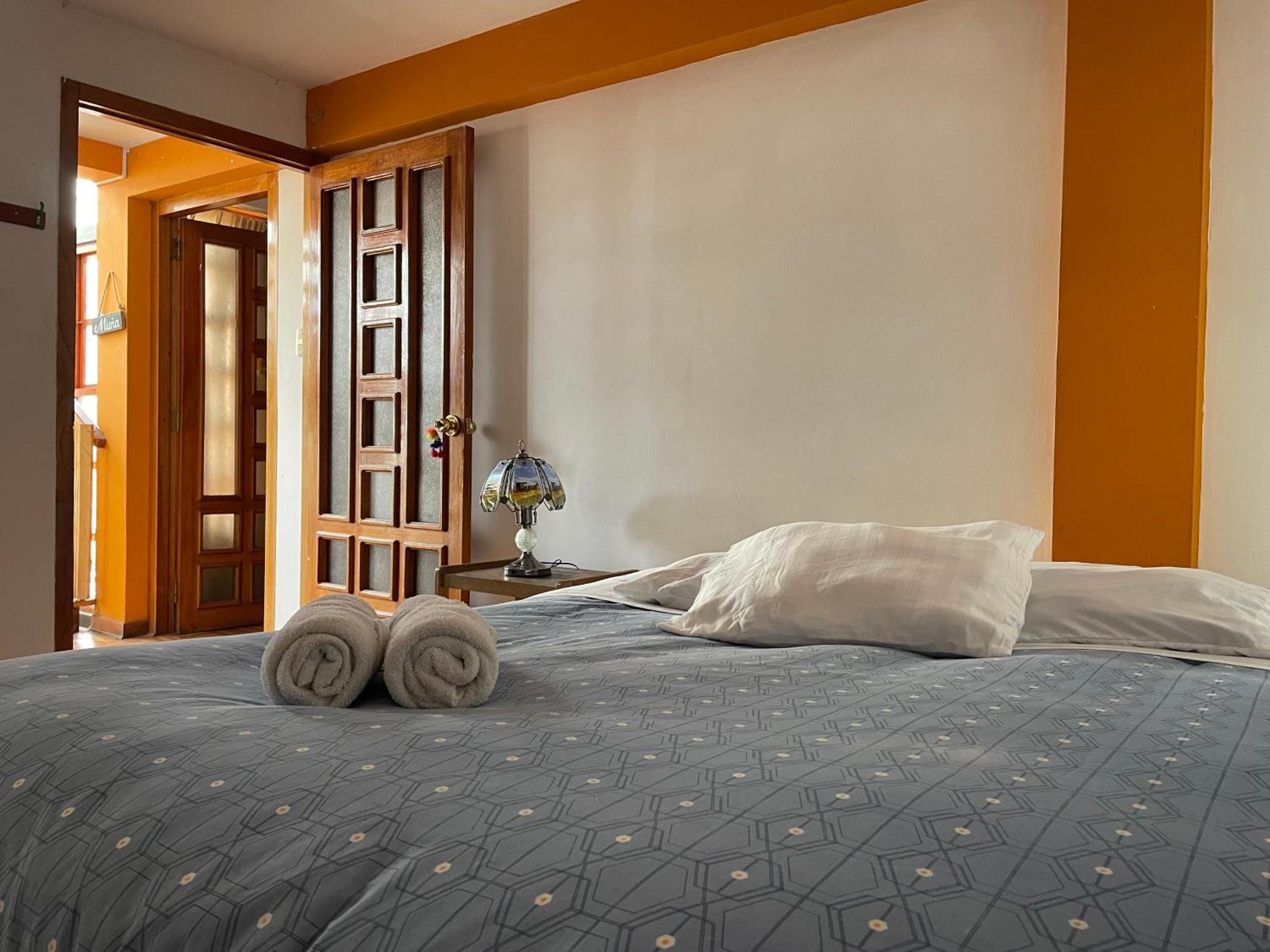 Modern 3br House With Large Terrace & Urban Views Holiday home *
