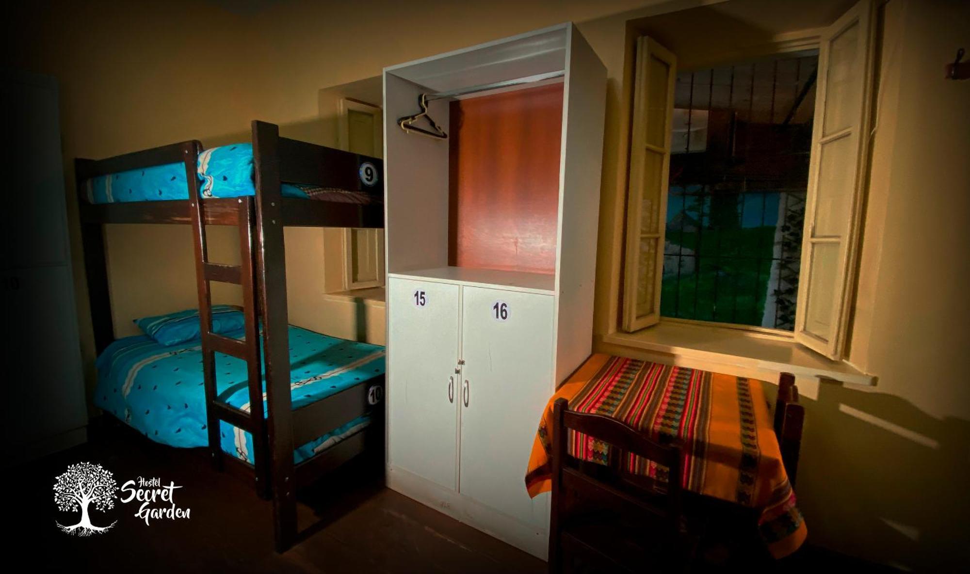 Hostal Taytacha House *
