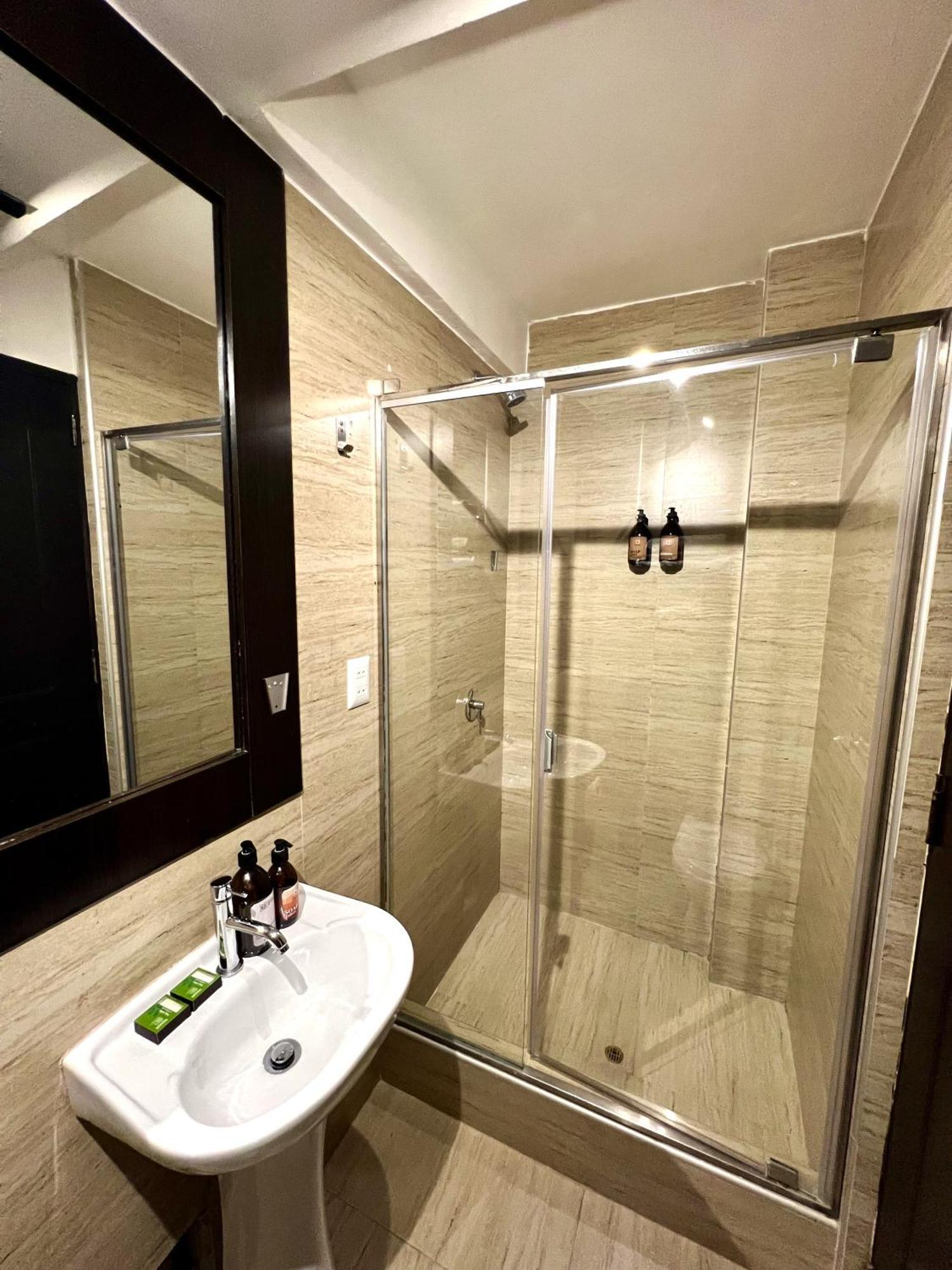 R Y R Pardo Hotel 3*