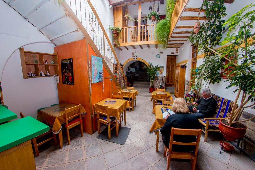 Inn El Grial 2*