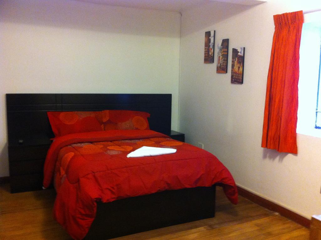 Huayruro Guest house 3*