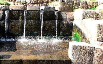 Fuente De Agua Hotel