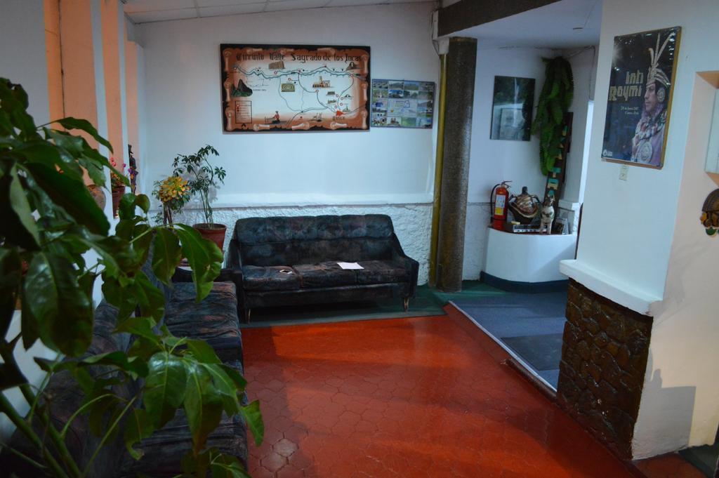 Hotel Maria Angola