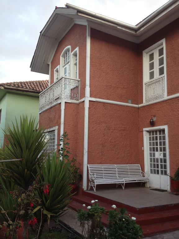 Inn Leonard's Lodgings