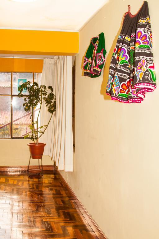 Santa Rosa Pensión Cuzco