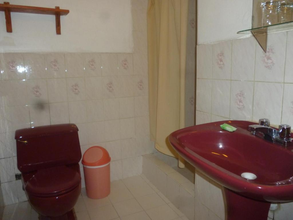 Monarca Hotel 3*