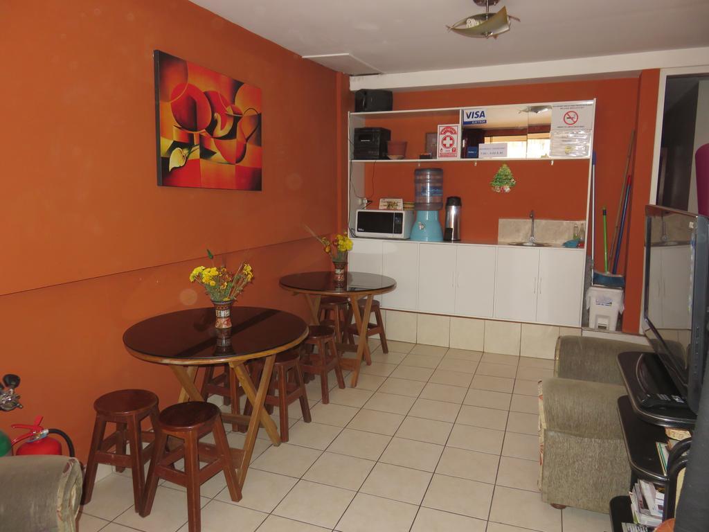 Bed & Breakfast Keros 2*