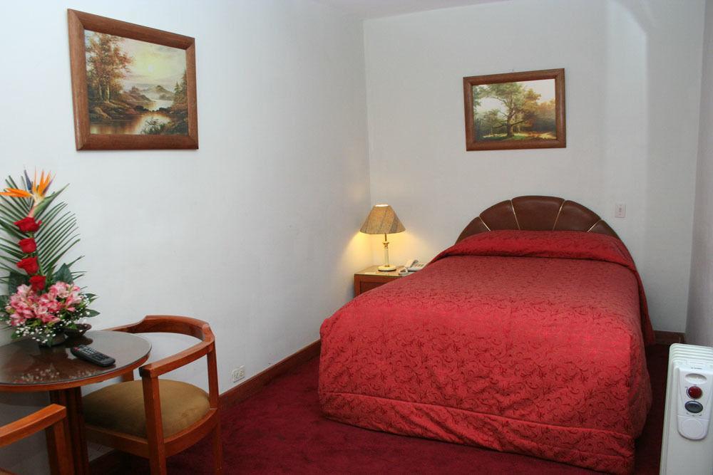 Garcilaso Ii Hotel