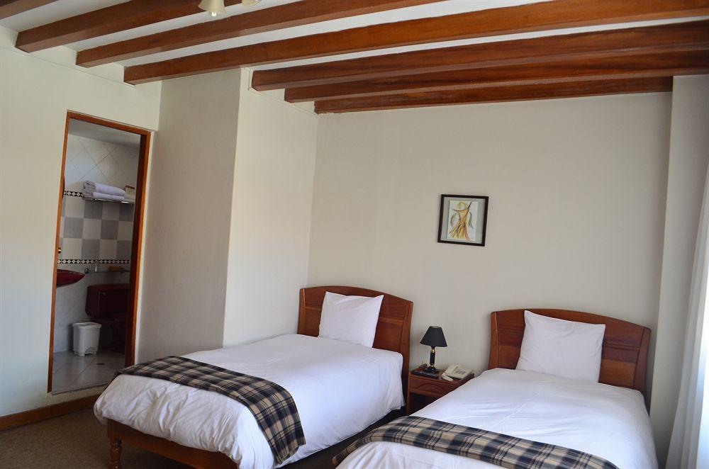 Tierra Del Sol 3*