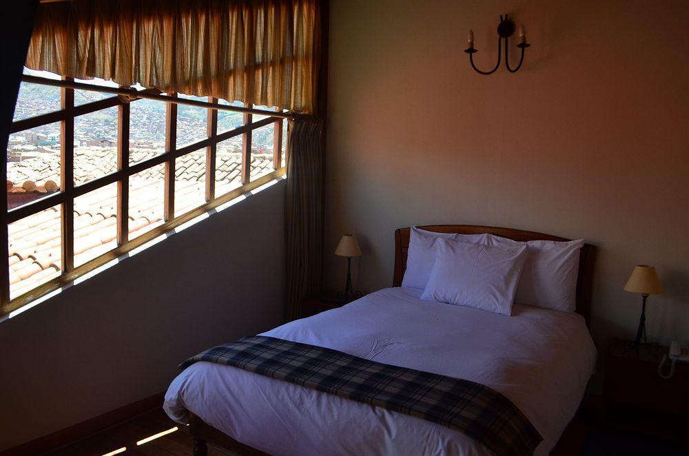 Tierra Del Sol 3*
