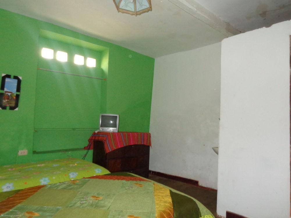 Inti Bed & Breakfast 2*