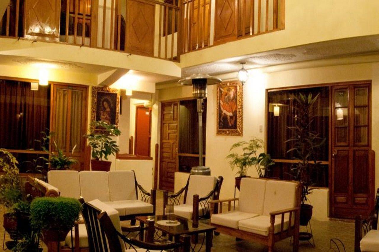 San Blas Plaza Bed & Breakfast 2*