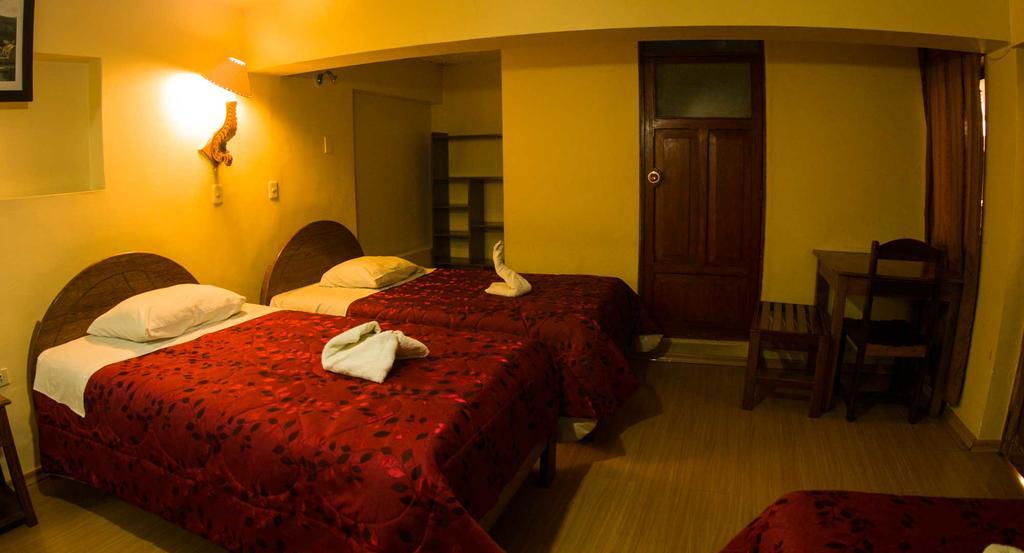 San Blas Plaza Bed & Breakfast 2*