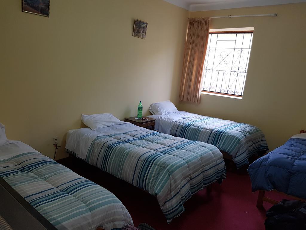 Huaynapata Guest house 3*
