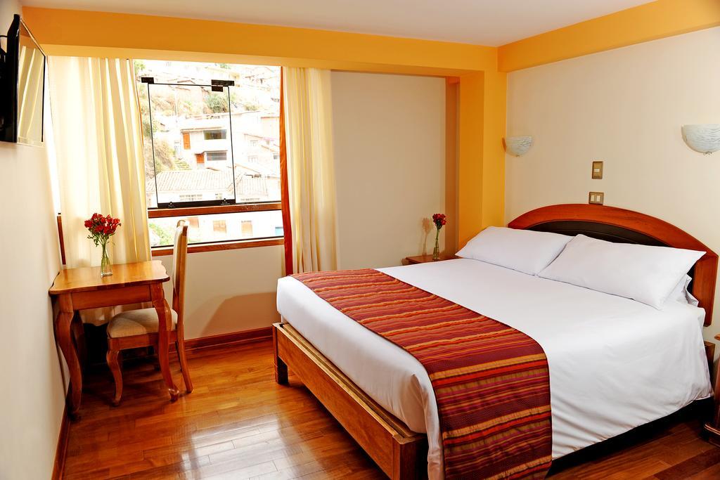 Hotel Cascada Del Inka