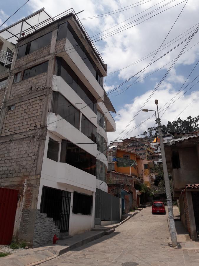 Privado Lucrepata