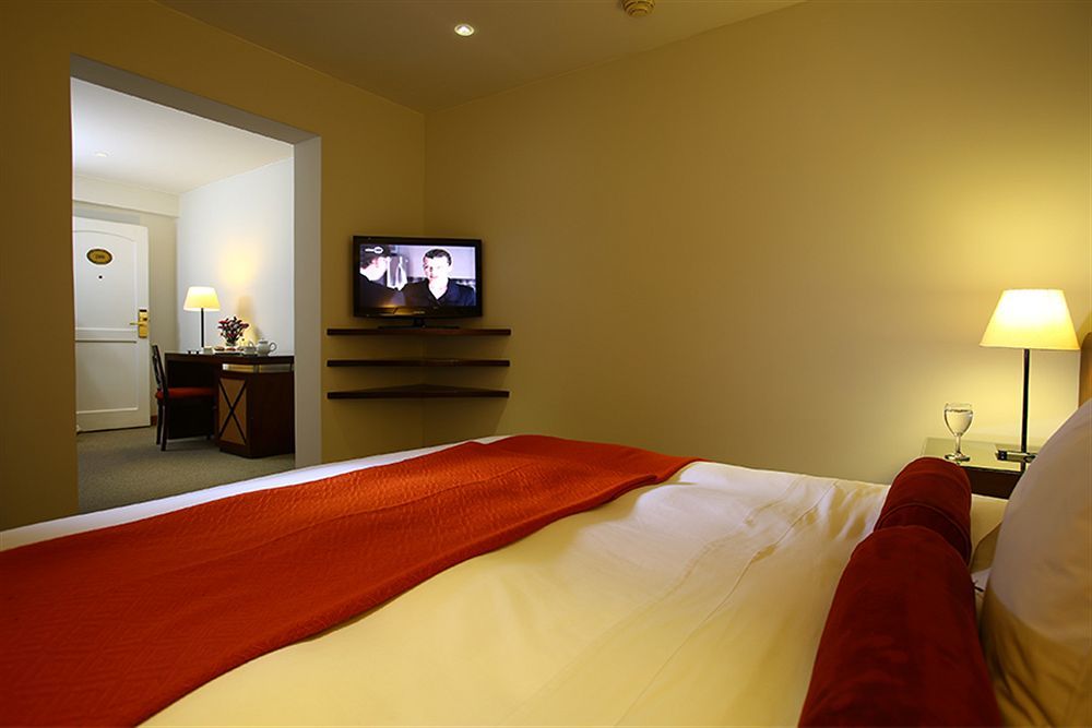 Hotel Lp Portales