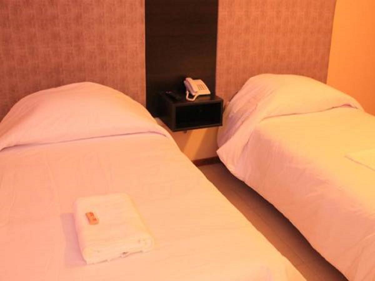 Hotel Alegrias *