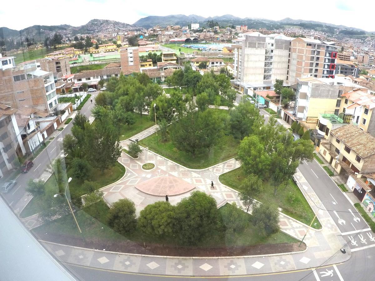 Los Condores Apart