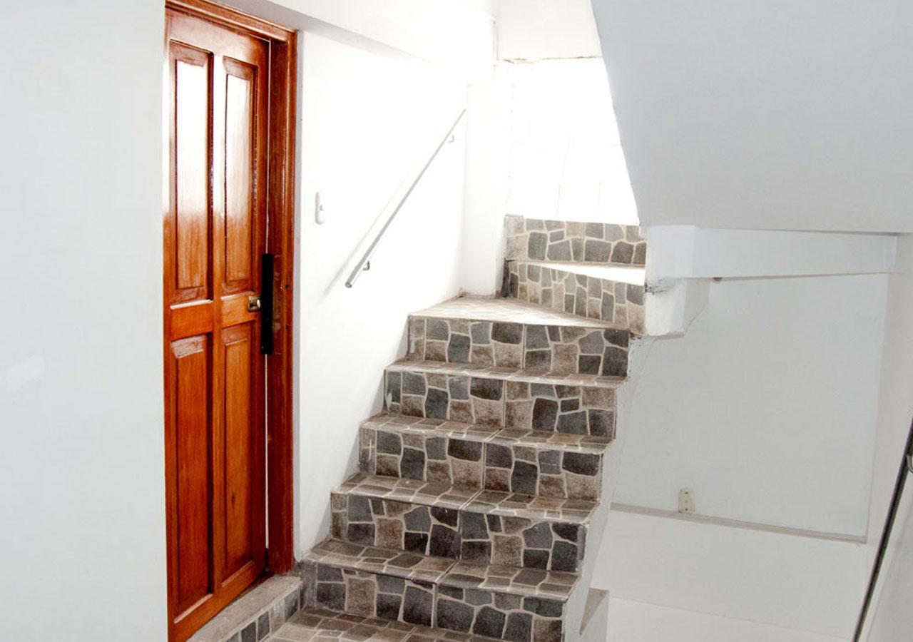 Privado Lucrepata *