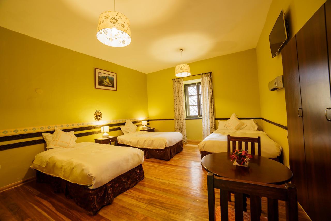 Hotel Yabar Plaza 3*