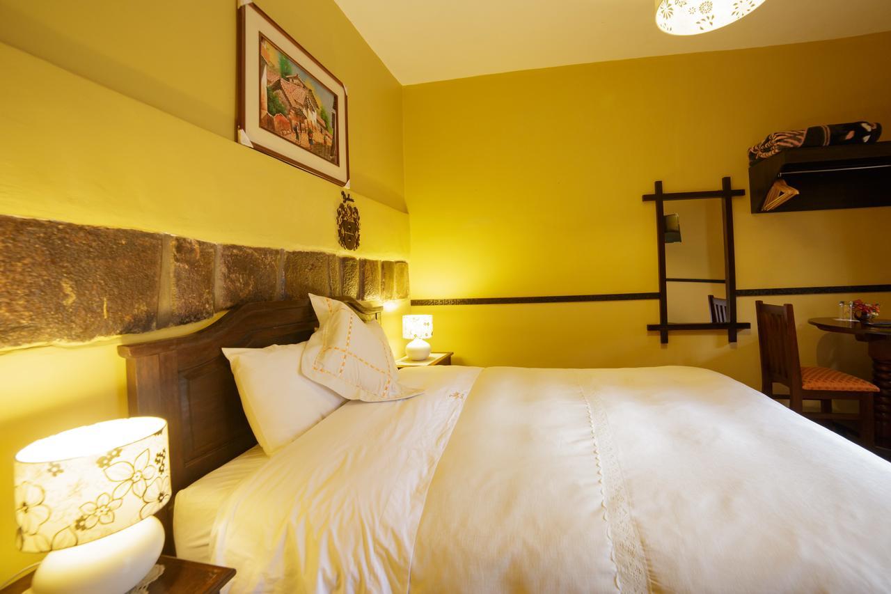 Yabar Plaza Hotel