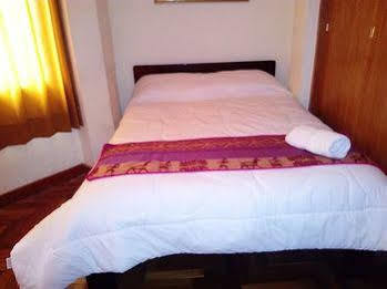Bed & Breakfast Keros 2*