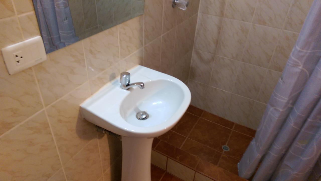Bed & Breakfast Hostal Suecia 2 2*