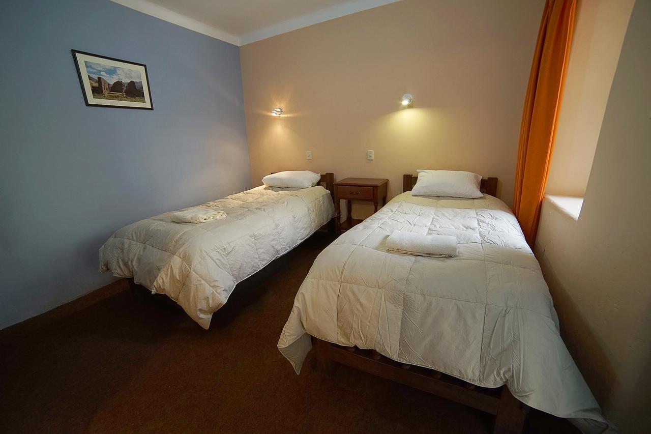 Bed & Breakfast Hostal Suecia 2