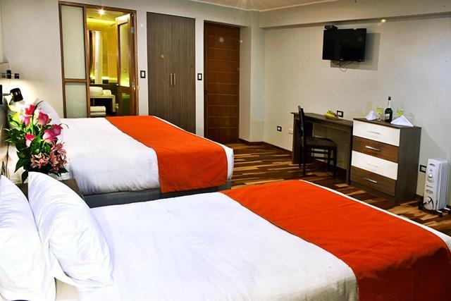 Polo Corporativo San Sebastian Hotel 3*