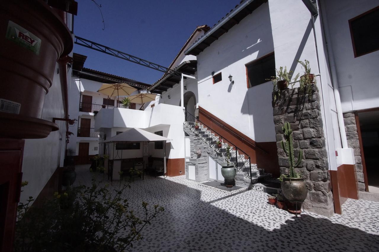 Kusipaqari Hotel