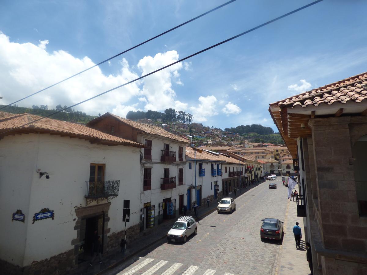 The Grassshopper Plaza De Armas Hostel *