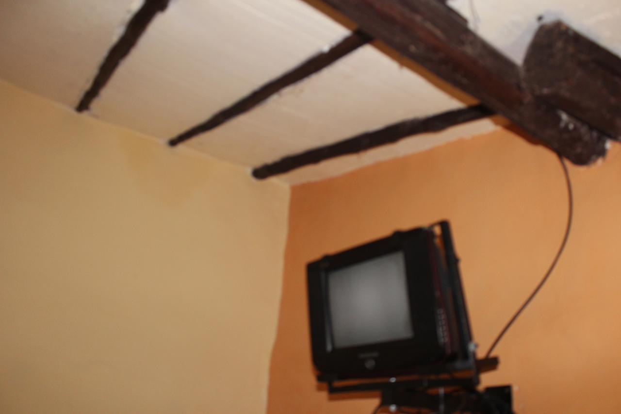 Robertos Hostel *