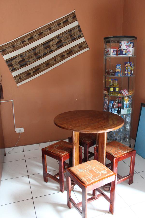Hostel Robertos