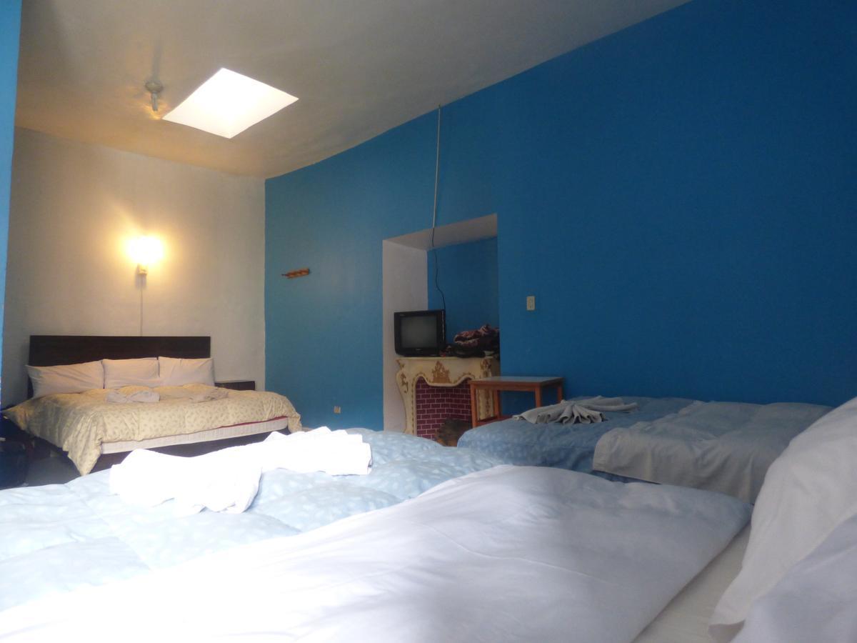 Hostel The Grassshopper Plaza De Armas *